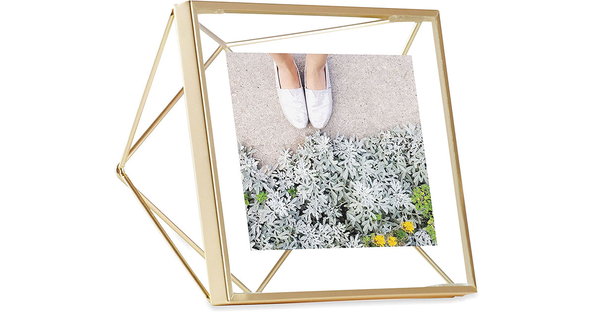 Amazon：Umbra Prisma 4×4 Picture Frame for Desktop or Wall只賣$8.50